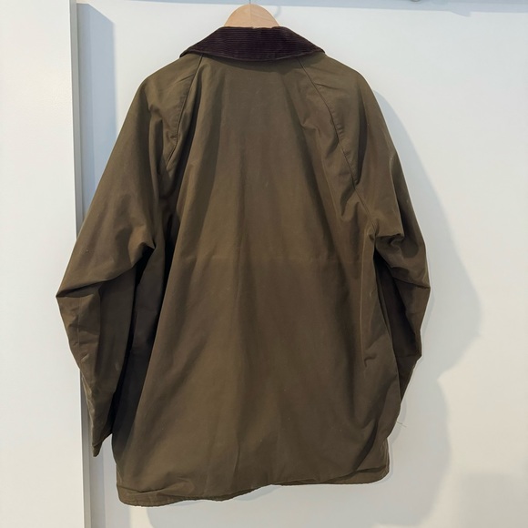 Barbour Classic Beaufort Jacket C42 - Picture 9 of 10